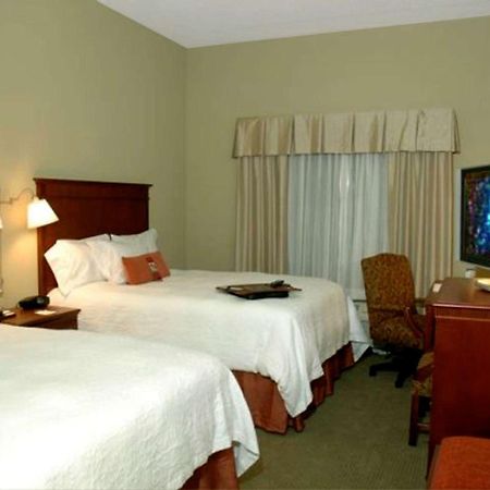 Hampton Inn Calera Buitenkant foto